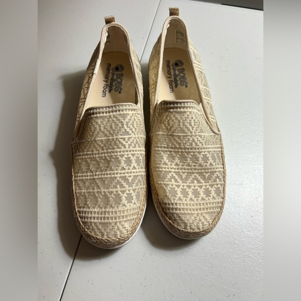 Skechers Women's Cream Woven Slip-On Loafers Size 8.5